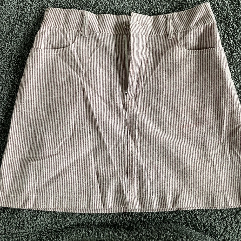 White and Red Stripe Forever 21 Skirt